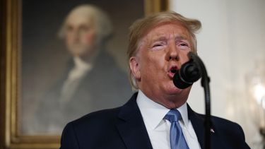 Bolton amenaza a quienes violen sanciones a Venezuela