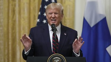 Ucrania: Trump ve una farsa y los demócratas obstrucción