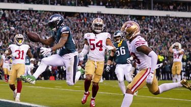 El ataque terrestre lleva a los Eagles hasta el Super Bowl