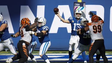 Con gran remontada, Colts superan 31-27 a Bengals