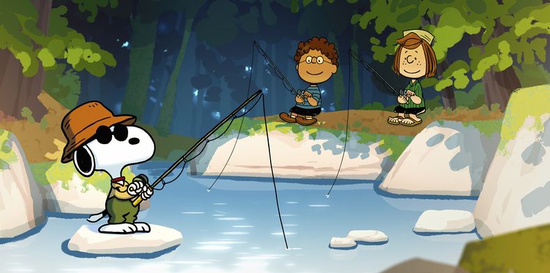 Esta imagen publicada por Apple TV+ muestra al personaje Snoopy, a la izquierda, en una escena de Snoopy Presents: A Summer Musical. (Apple TV+ via AP)