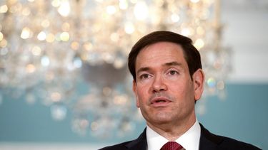 ARCHIVO – El secretario de Estado de Estados Unidos, Marco Rubio, hace una declaración a reporteros durante su reunión con el ministro de Exteriores armenio Ararat Mirzoyan en el Departamento de Estado en Washington, el martes 13 de enero de 2026. (AP Foto/Cliff Owen, Archivo)