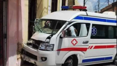 enfermera herida tras accidente de ambulancia en camagüey