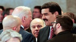 el grupo de boston presiona a biden para que negocie con el presidente nicolas maduro