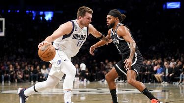 Doncic suma 41 en triple doble; Mavs ganan a Nets en alargue