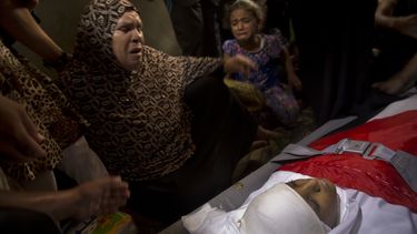 Muere adolescente palestino herido en protesta
