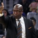 Kings anuncian a Mike Brown como su nuevo entrenador