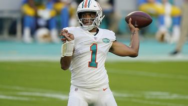 tagovailoa y ahmed guian a dolphins a su 5to triunfo seguido
