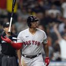 Devers vuelve y aporta jonrón; Medias Rojas vencen a Astros