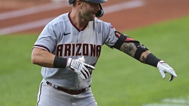 Con jonrón de Walker, D-backs superan a Guardianes