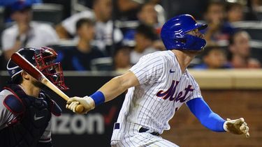 Naquin debuta con 2 jonrones; Mets vencen a Bravos