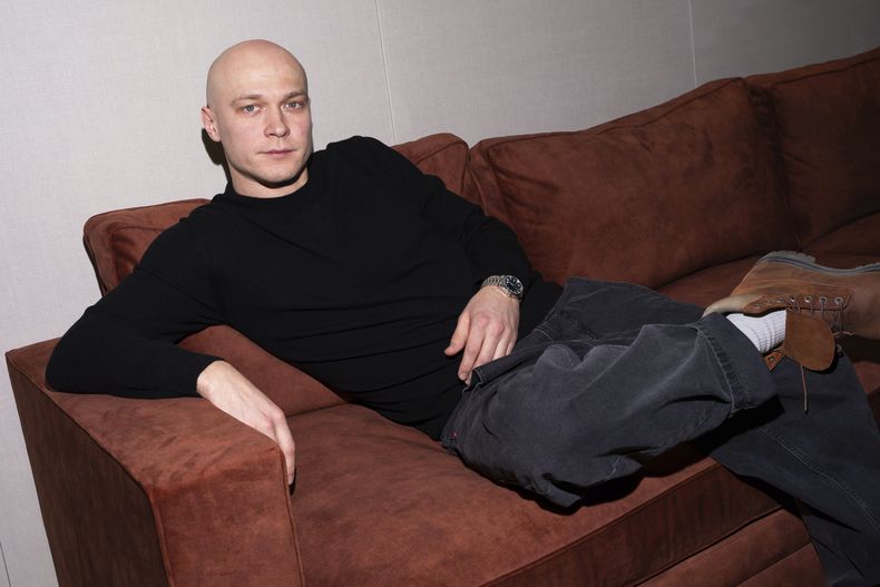 El actor ruso Yura Borisov, de la película Anora, posa para un retrato el viernes 14 de febrero de 2025 en Londres. (Foto Scott A Garfitt/Invision/AP)