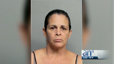 arrestan a reina de los disfraces y carterista del aventura mall