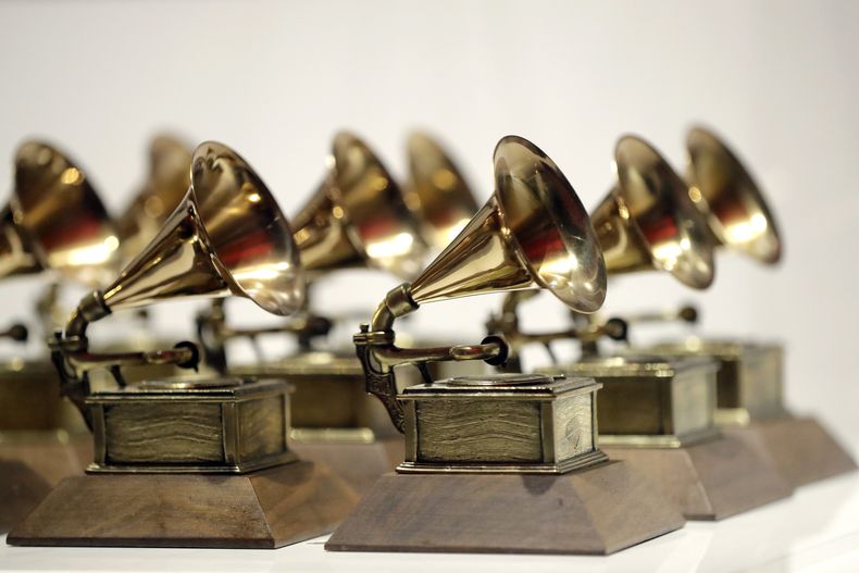 ARCHIVO - Premios Grammy en el Museo del Grammy en el Prudential Center en Newark, Nueva Jersey el 10 de octubre de 2017. (Foto AP/Julio Cortez, archivo)