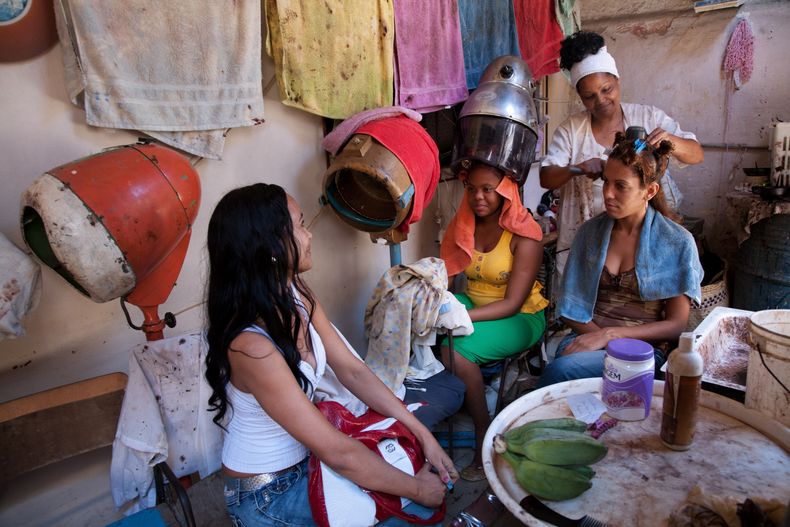 salon belleza peluqueria Habana Cuba.jpg