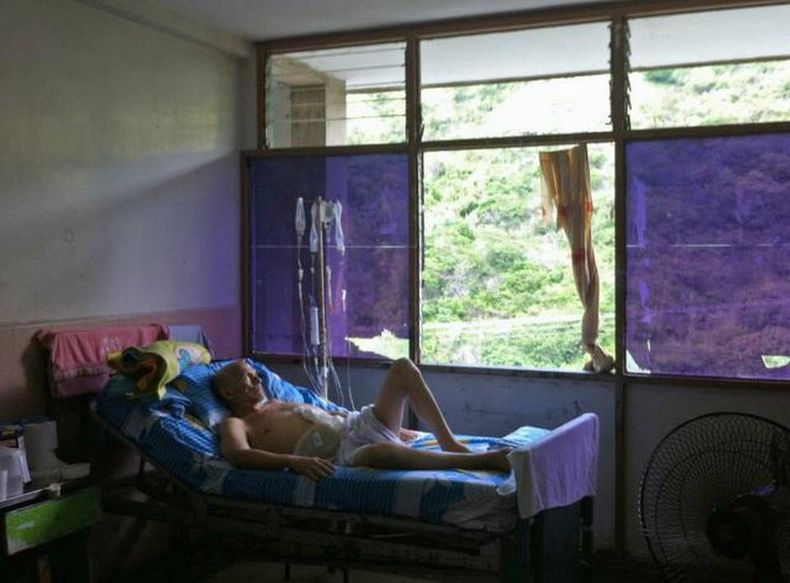 Un paciente descansa en el Hospital Central de Maracay, Venezuela, en esta foto de archivo del octubre del 2013.