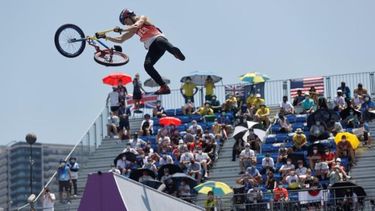 tokio: venezolano daniel dhers logra la plata en el bmx freestyle