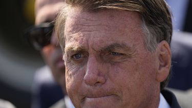 Bolsonaro es dado de alta tras una noche en el hospital