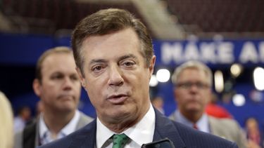 Renuncia el presidente de la campaña de Trump, Paul Manafort