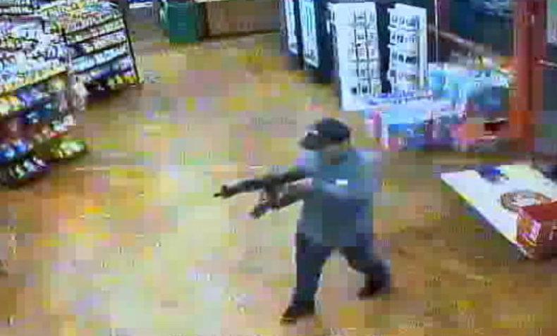 asalto gasolinera dania beach.png