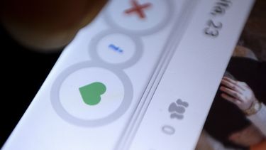Rivales menores demandan a Apple y Google por apps