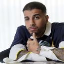 ARCHIVO - El cantante y rapero Rauw Alejandro, nombrado uno de los Artistas Revelación del Año por The Associated Press, posa en el hotel Aria en Las Vegas el 18 de noviembre de 2021. Rauw Alejandro anunció la cancelación de todas las fechas de su gira Saturno por Latinoamérica el 6 de octubre de 2023. (Foto AP/Chris Pizzello, archivo)