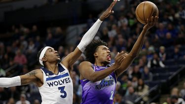 El Jazz da la vuelta en el último periodo y vence a Twolves