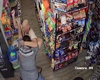 Brutal apuñalamiento en una gasolinera de la Pequeña Habana queda captado en cámara