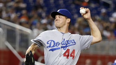 Hill, retirado pese a lanzar 7 innings perfectos
