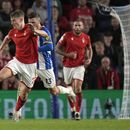 Forest empata con Brighton, deja el fondo de la tabla