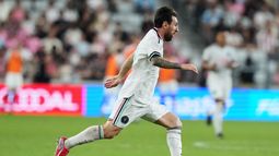 Lionel Messi, del Inter Miami, conduce un balón en el partido de la MLS ante el New York City FC, el miércoles 14 de octubre de 2026 (AP Foto/Lynne Sladky)