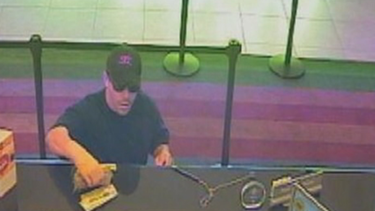 americateve | Sospechoso por ola de robos a bancos en Miami está tras las rejas