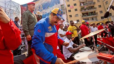 popularidad del chavismo y de nicolas maduro caen a niveles sin precedentes