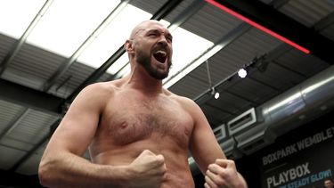 Fury se niega a hablar del cierre de empresa que lo promovió
