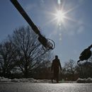 Obama pide al Congreso subir el salario mínimo