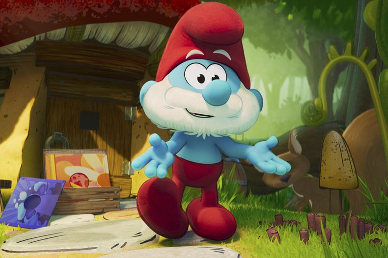 Esta imagen publicada por Paramount Animation muestra a Papá Pitufo, con la voz de John Goodman en la película Smurfs. (Paramount Animation via AP)