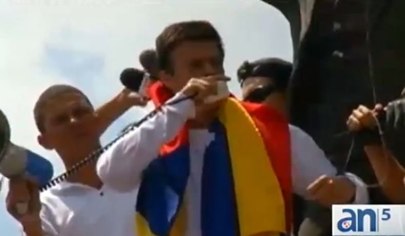 La defensa de Leopoldo López apuesta a su último recurso para intentar que el dirigente opositor sea juzgado en libertad y así se lo solicitó al Tribunal Supremo de Justicia.