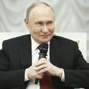 El presidente ruso Vladímir Putin habla durante un evento en Moscú, Rusia, el jueves 12 de junio de 2025. (Sergei Bulkin, Sputnik, Kremlin Pool Photo via AP)