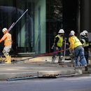 Trabajadores en un sitio de construcción en Chicago el 20 de octubre del 2026. (AP foto/Nam Y. Huh)