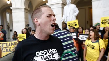 EEUU: Senado aprueba propuesta de fondos para frontera