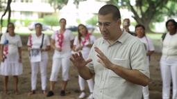 Antonio Rodiles, líder de Estado de SATS, junto a representantes de las Damas de Blanco.