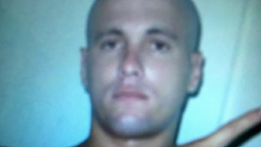 la madre de un joven asesinado en cuba desconfia del tribunal que juzga al acusado