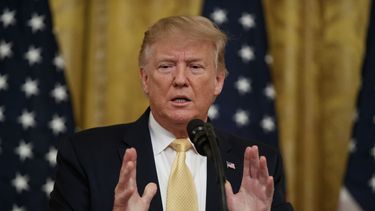 Trump pide a los republicanos apoyar presupuesto