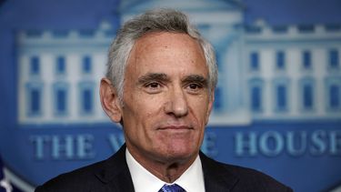 Asesor científico de Trump deja su puesto en la Casa Blanca
