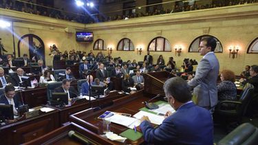 Continúa la saga por el presupuesto de la isla