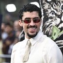 ARCHIVO - Benito Antonio Martínez Ocasio, también conocido como Bad Bunny, asiste al estreno de Caught Stealing el 26 de agosto de 2025 en Nueva York. (Foto Evan Agostini/Invision/AP, archivo)