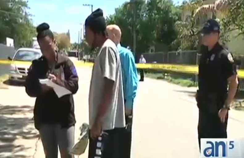 Un hombre es apuñalado frente a su residencia, en un presunto ajuste de cuentas por venta y distribución de drogas.