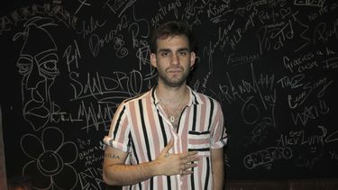 El cantautor argentino Florian posa para un retrato para promover su álbim De fábrica, en la Ciudad de México el 2 de septiembre de 2024. (Foto AP/Berenice Bautista)
