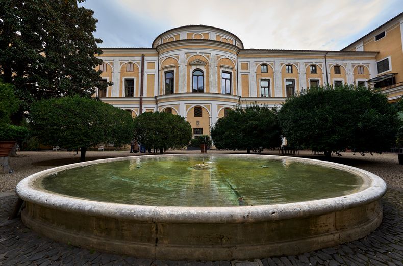 Vista exterior del Palacio Colonna, en Roma, el viernes 7 de noviembre de 2025. (AP Foto/Domenico Stinellis)