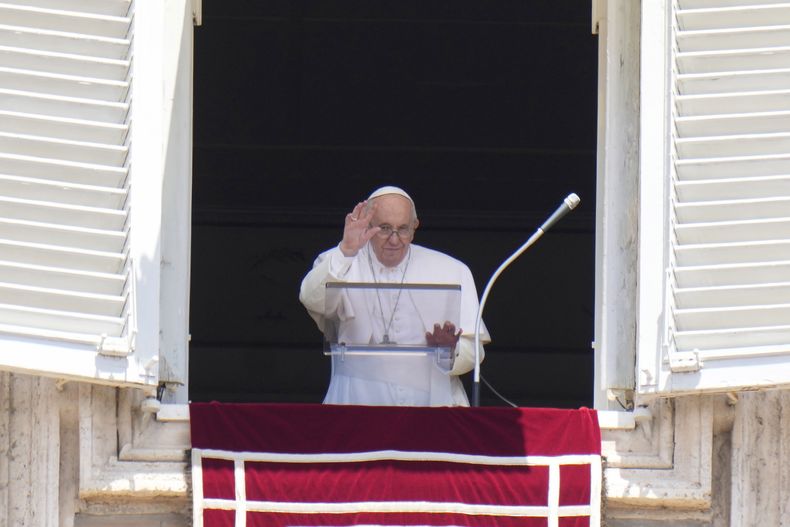 EUR-GEN PAPA-MISA EN LATÍN